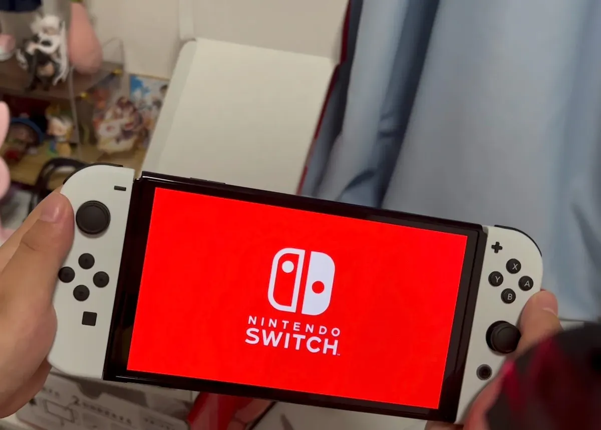 Pawn Nintendo Switch: OLED $150–$200, Lite $80–$110 (2025 Guide)